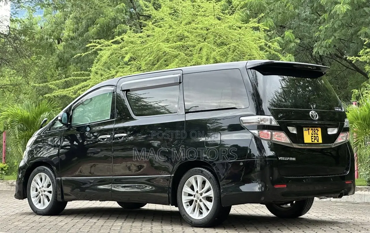 Toyota Vellfire 2009 Black