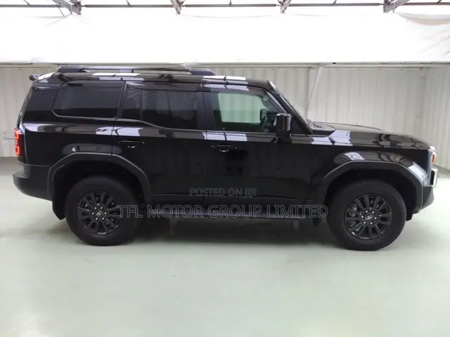 Toyota Land Cruiser LC250 2025 Black