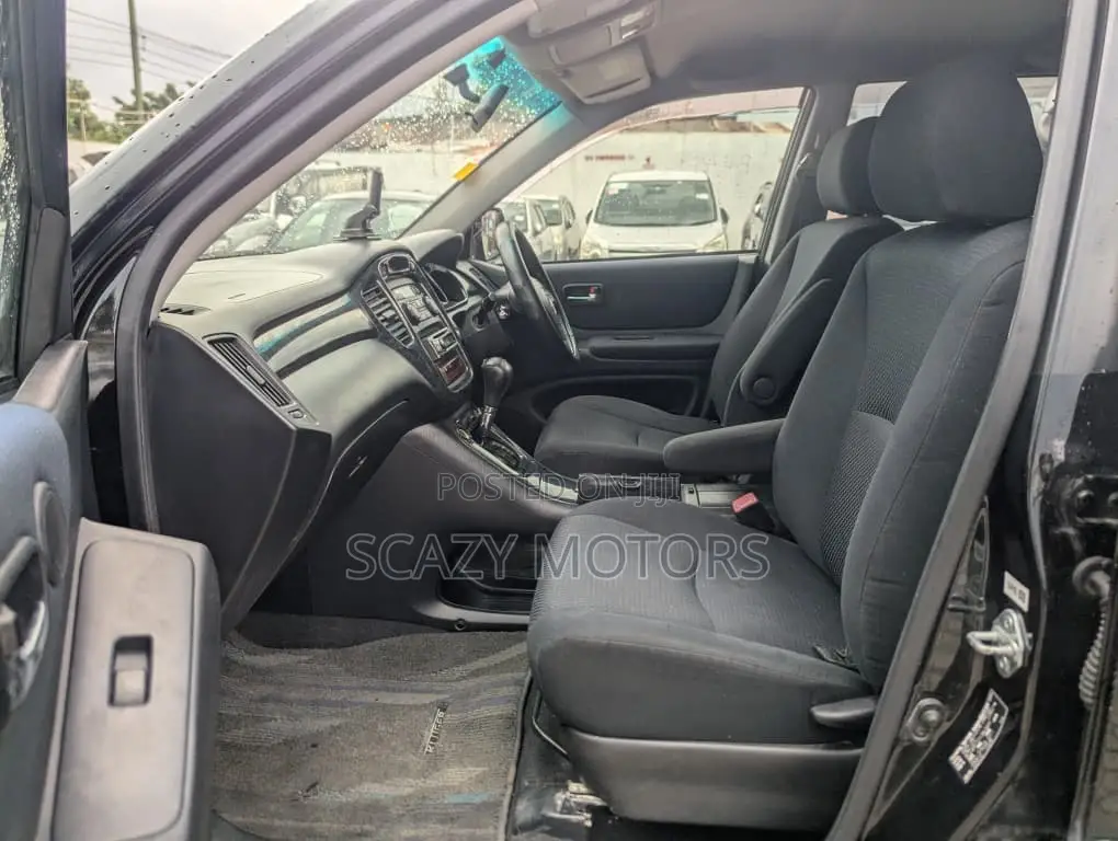 Toyota Kluger 2004 Black