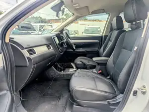 Mitsubishi Outlander 2.4 PHEV AWD 2015 White