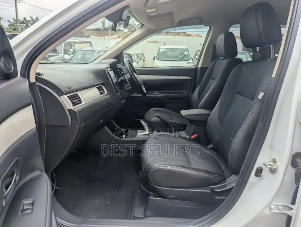 Mitsubishi Outlander 2.4 PHEV AWD 2015 White
