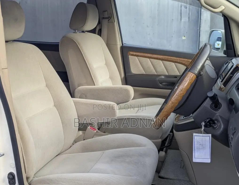 Toyota Alphard 2.4 Petrol FWD 2007 Pearl