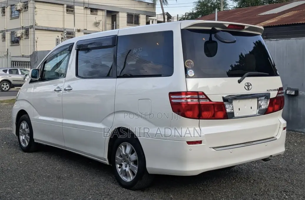 Toyota Alphard 2.4 Petrol FWD 2007 Pearl