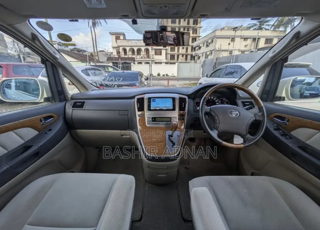 Toyota Alphard 2.4 Petrol FWD 2007 Pearl