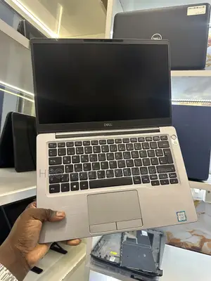 Laptop Dell Latitude 7300 16GB Intel Core i7 SSD 256GB