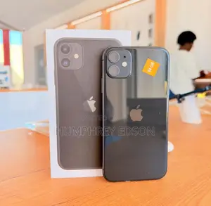 New Apple iPhone 11 64 GB Black