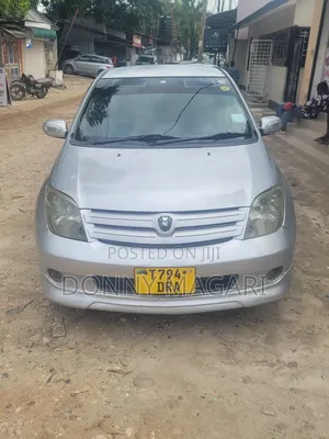 Toyota IST 2006 Silver