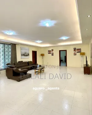 5bdrm House in Ada Estate for rent
