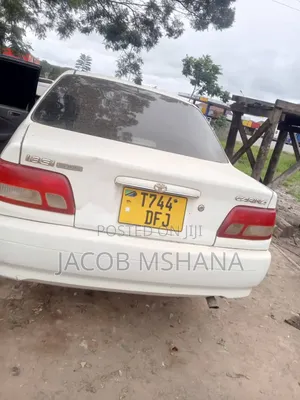 Toyota Carina 2001 White
