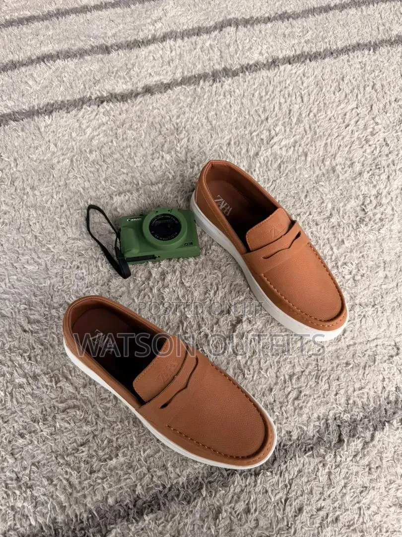 Men's Leather Shoes Zara Hotly Branded Materials Original Na Quality