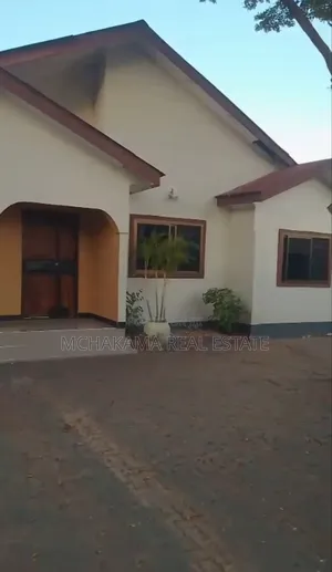 6bdrm House in Mchakama Real Estate, Bunju for sale