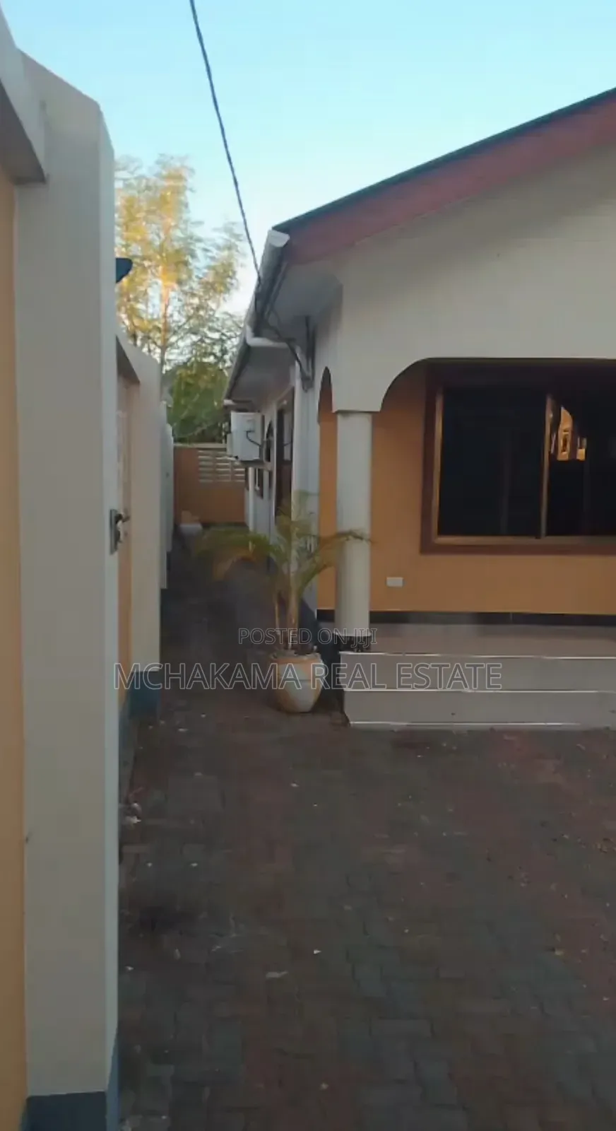 6bdrm House in Mchakama Real Estate, Bunju for sale