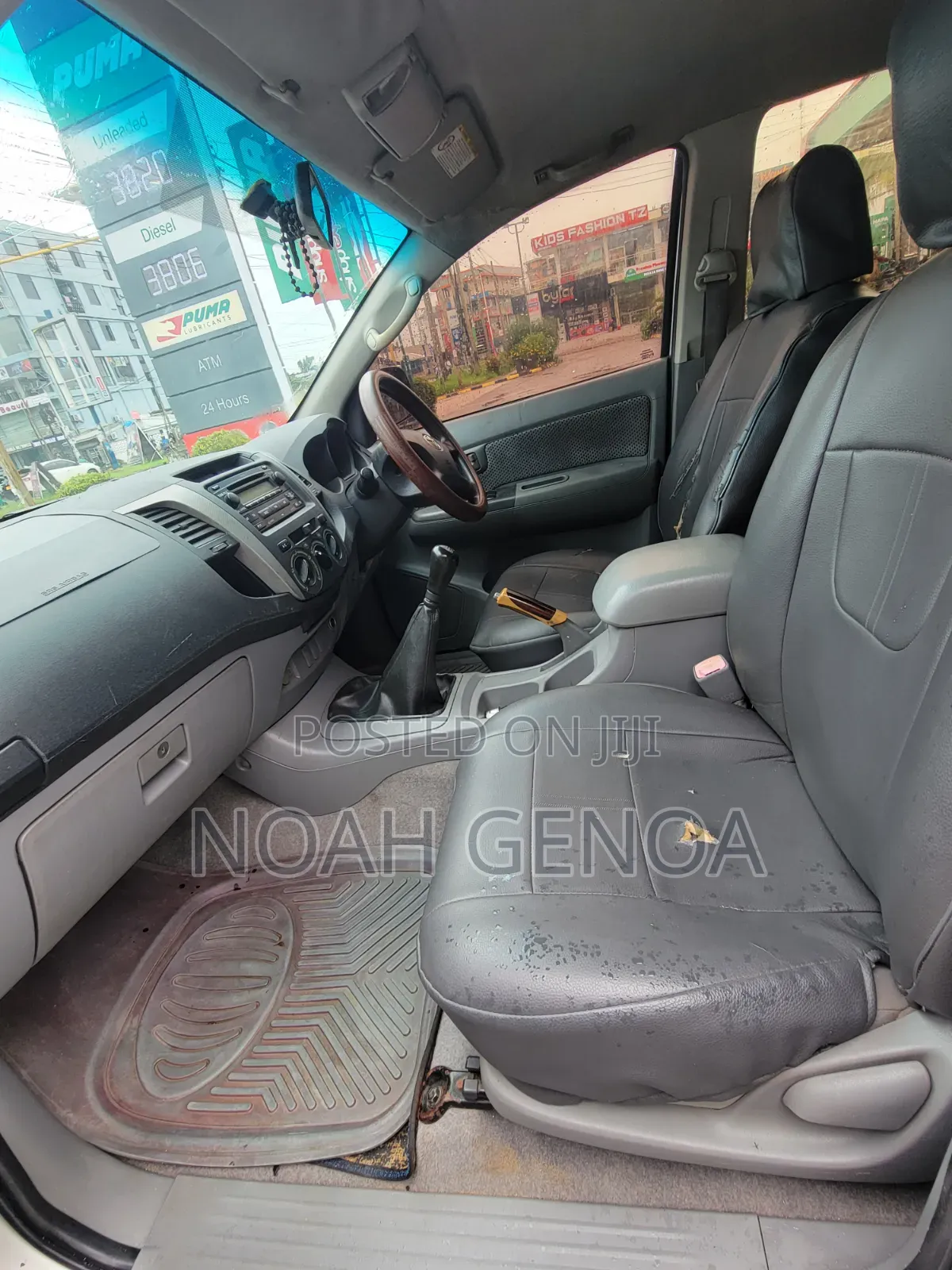 Toyota Hilux 2002 Silver