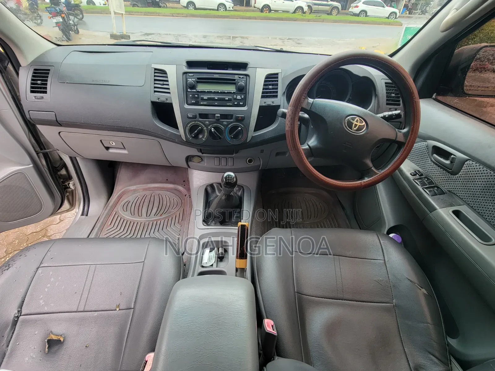 Toyota Hilux 2002 Silver