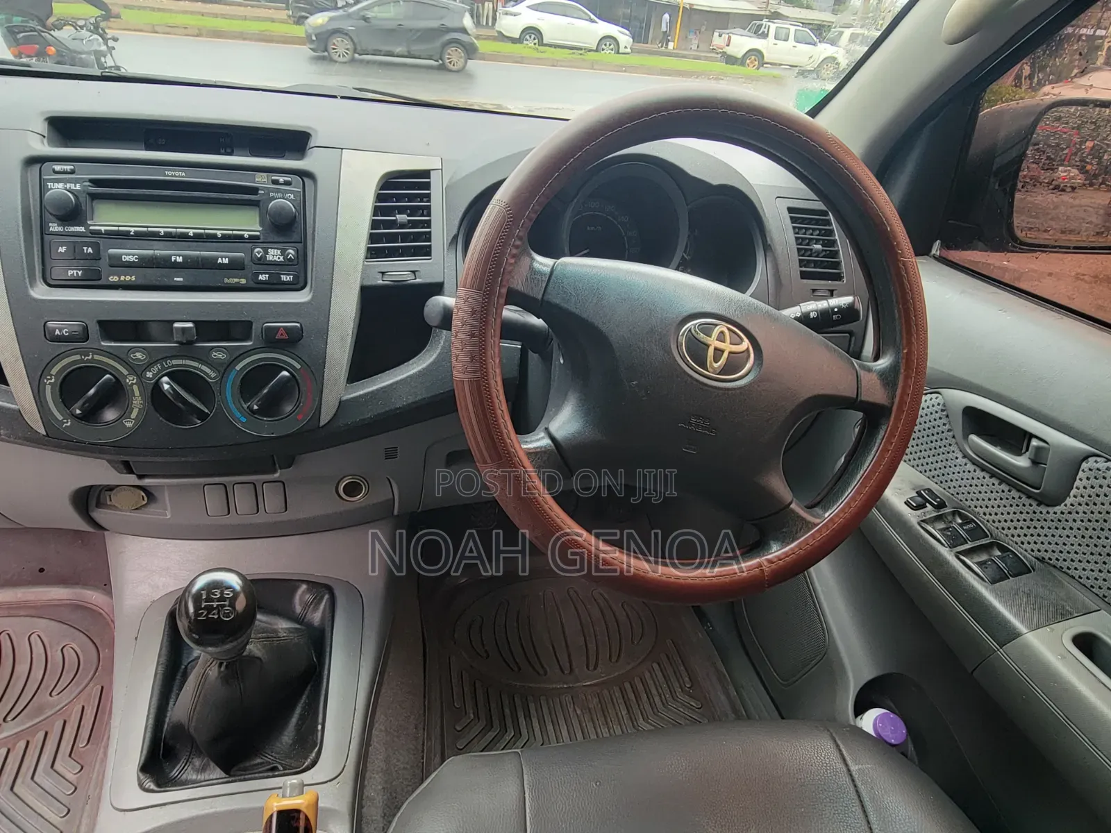 Toyota Hilux 2002 Silver