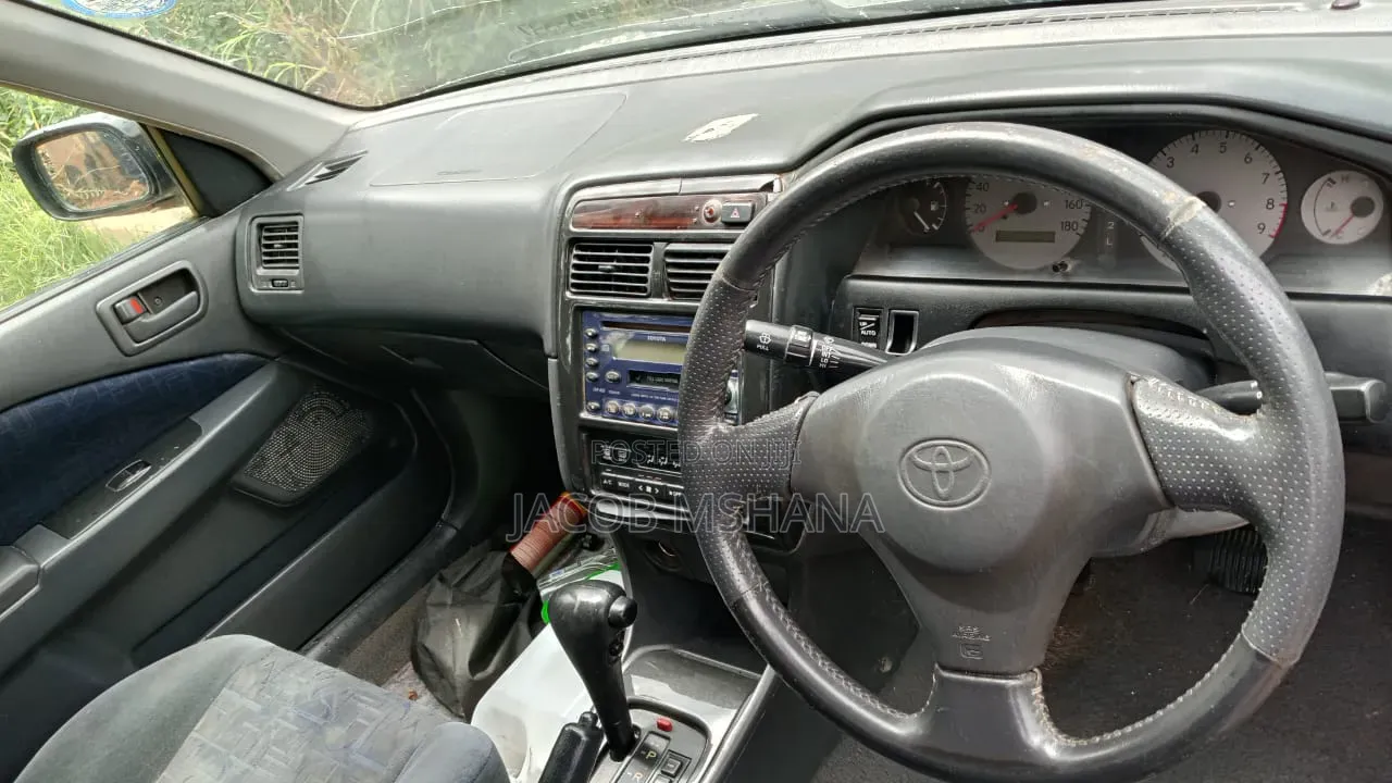 Toyota Carina 1999 Silver