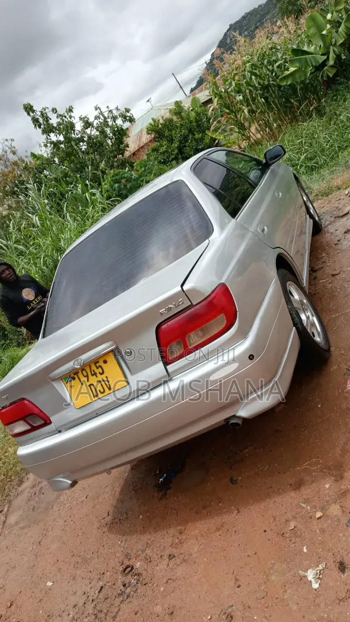Toyota Carina 1999 Silver