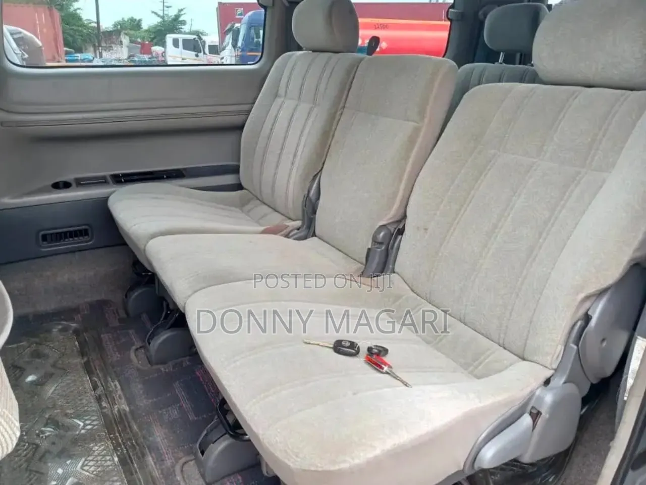 Toyota Noah 2003 Silver
