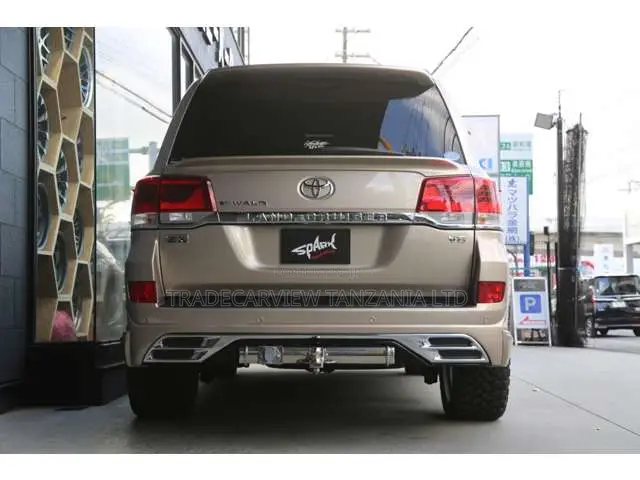 Toyota Land Cruiser 4.6 V8 ZX 2019 Gold