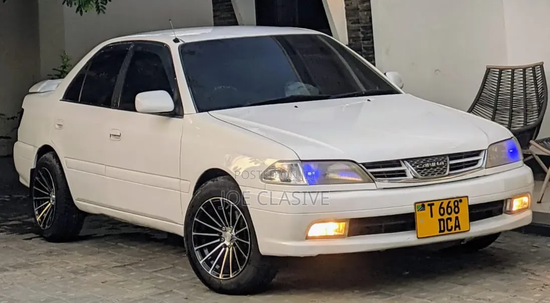 Toyota Carina 1.6 FWD Sedan 2000 Silver