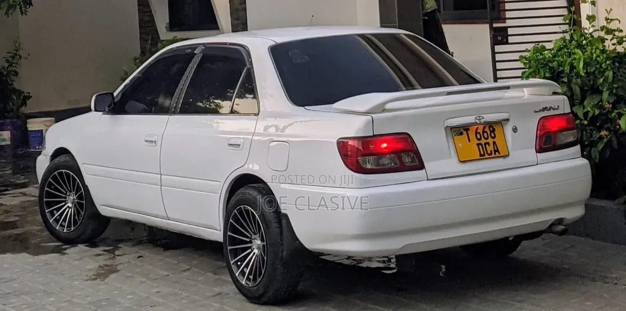 Toyota Carina 1.6 FWD Sedan 2000 Silver