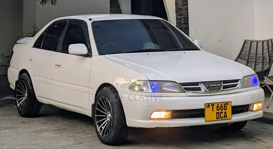 Toyota Carina 1.6 FWD Sedan 2000 Silver