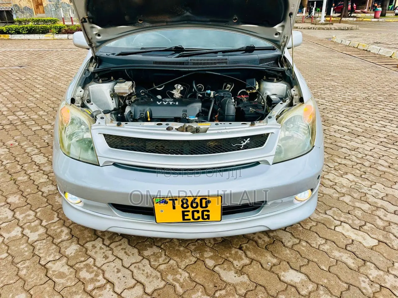 Toyota IST 2004 Silver