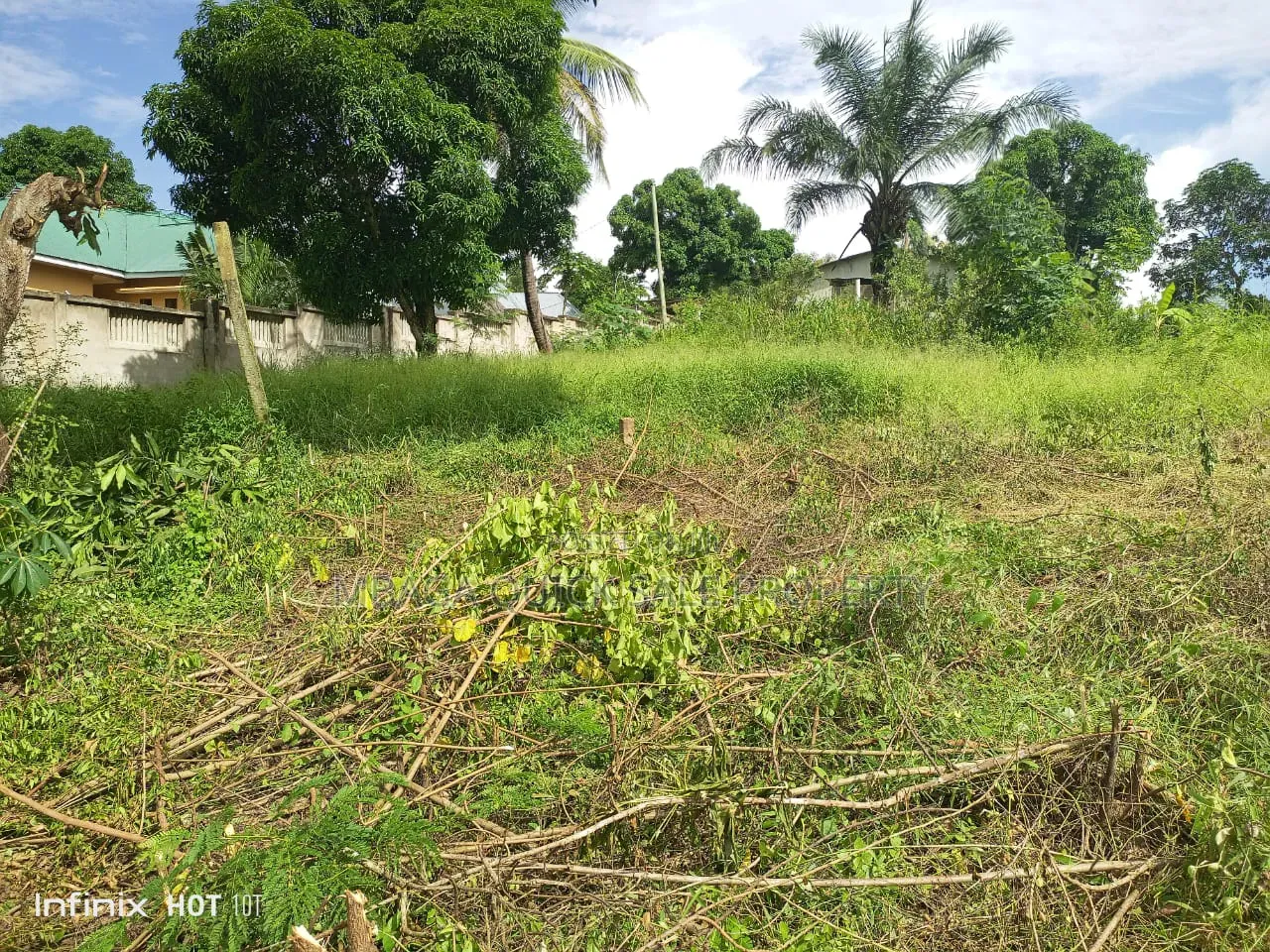Godown Area SQM 2000 for Rent TSH 10,000,000ml at Sinza Mori