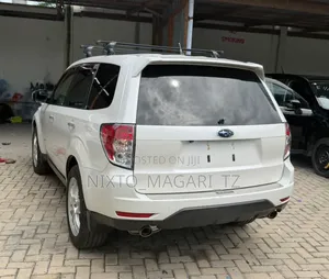 Subaru Forester 2011 White