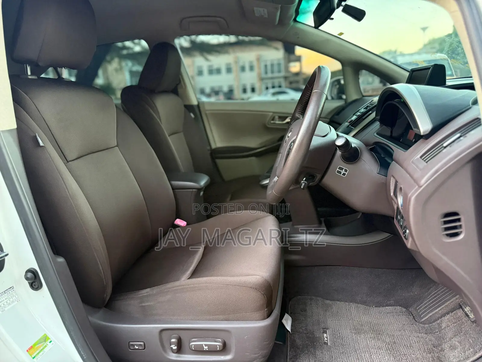 Toyota Sai 2.4 Hybrid FWD 2011 White
