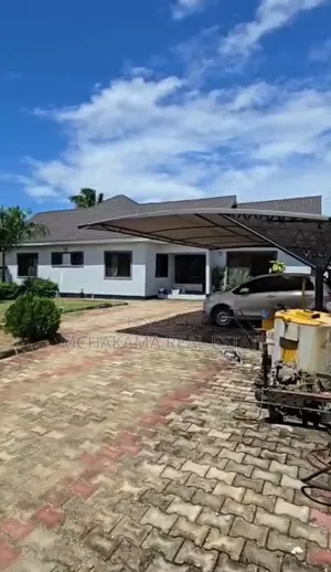 3bdrm House in Mchakama Real Estate, Mbezi Beach for sale