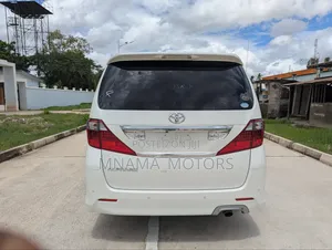 Toyota Alphard 2010 White