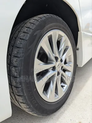 Toyota Alphard 2010 White