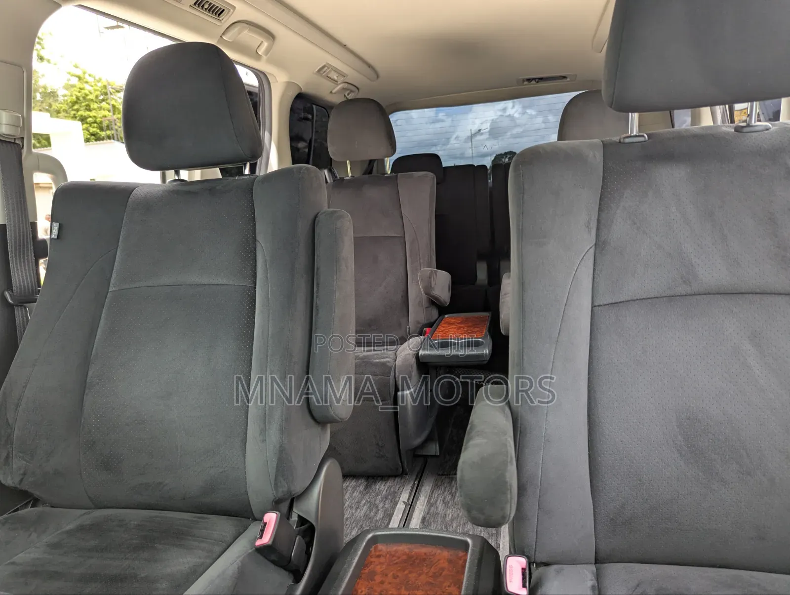 Toyota Alphard 2010 White