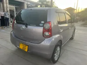 Toyota Passo 2011 Gray