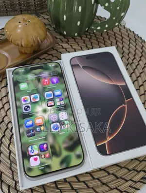 New Apple iPhone 16 Pro Max 256 GB Gold