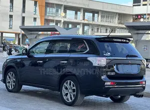 Mitsubishi Outlander 2013 Black