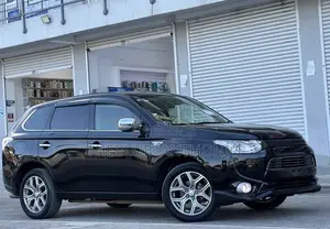 Mitsubishi Outlander 2013 Black