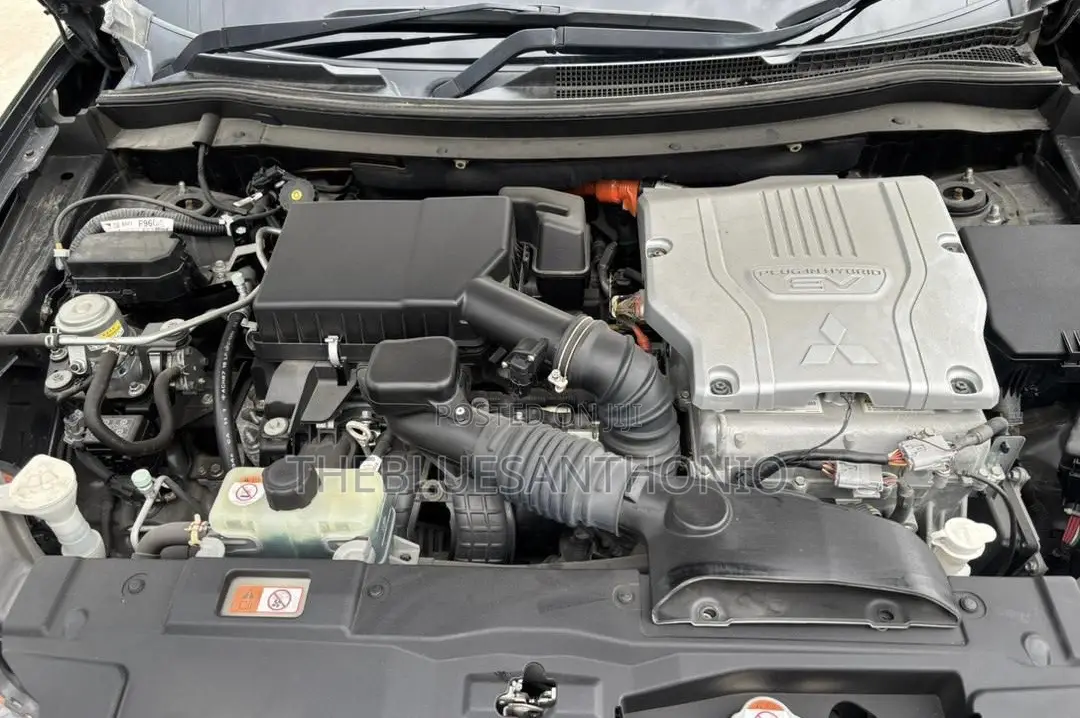 Mitsubishi Outlander 2013 Black