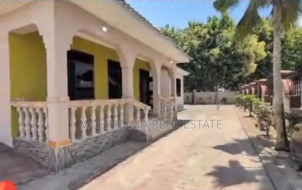 3bdrm House in Mchakama Real Estate, Mtoni for sale