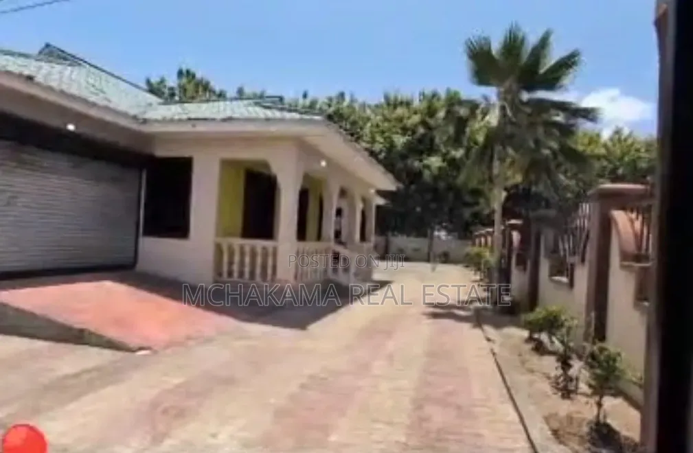 3bdrm House in Mchakama Real Estate, Mtoni for sale