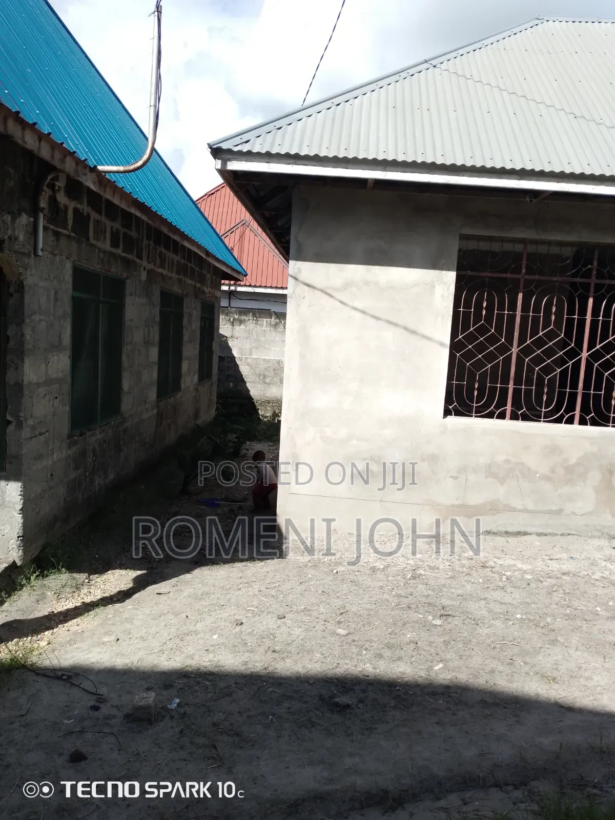 3bdrm House in Tanzania Daresalaam, Ukonga for sale