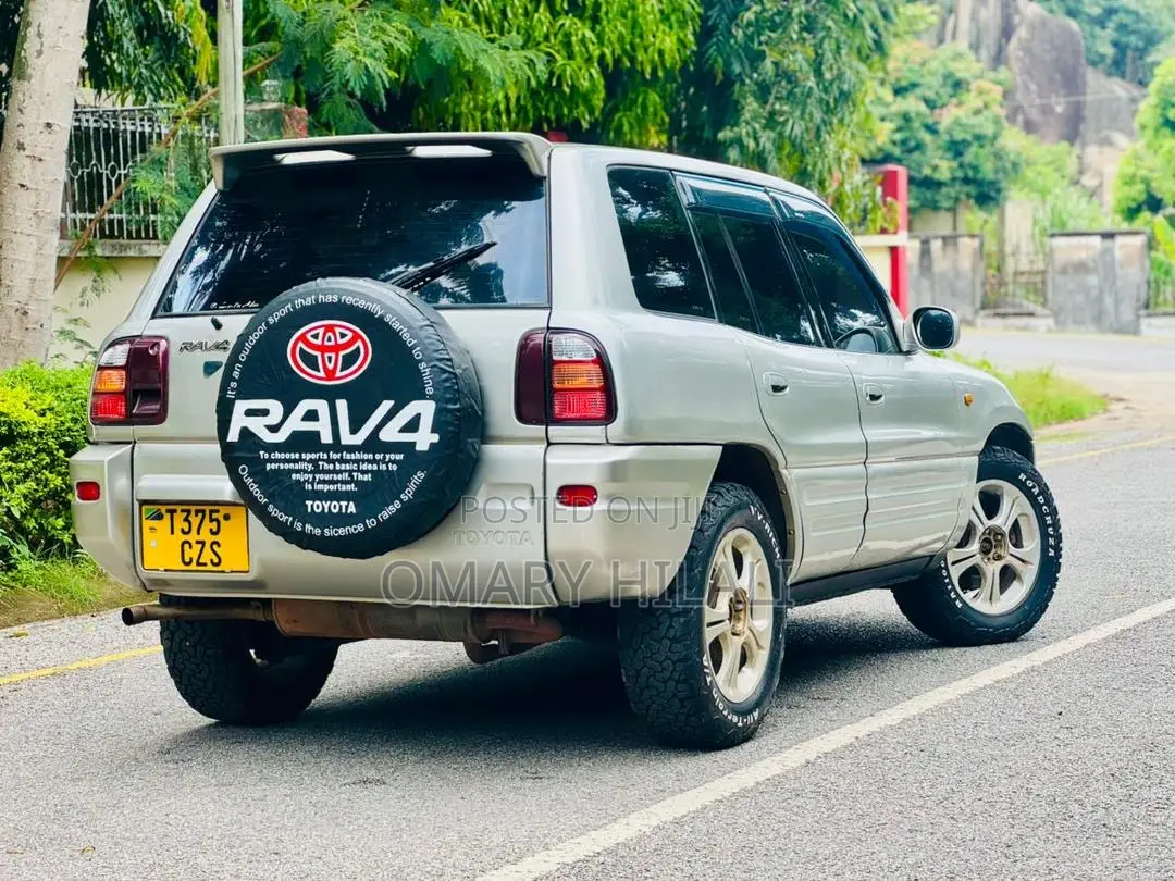 Toyota RAV4 Automatic 2000 Silver