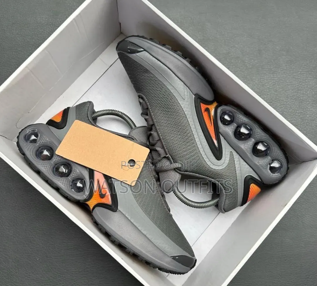 Men's Leather Sneakers or Shoes Nike or Airmax Nike Basically Nice