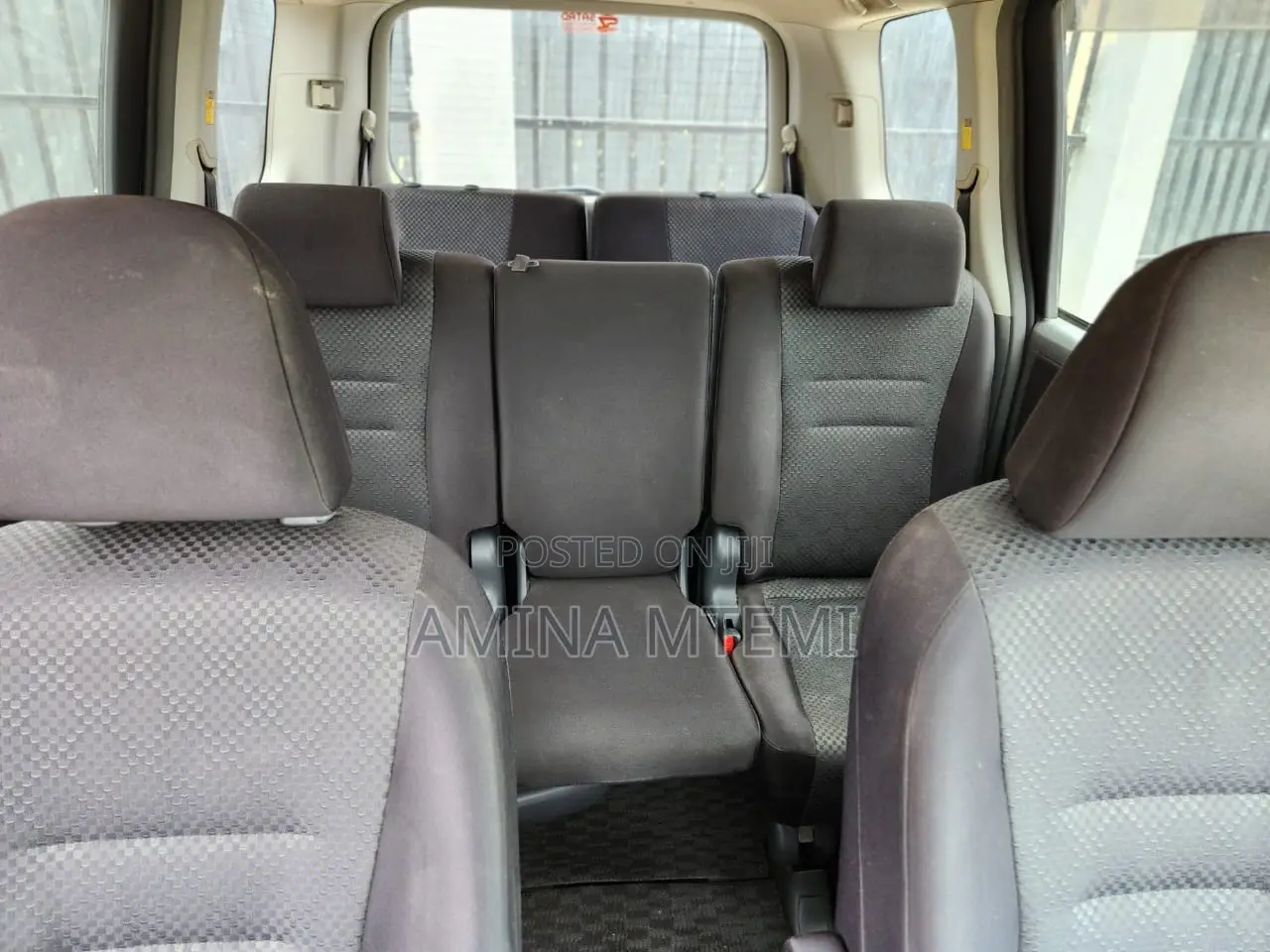 Toyota Noah 2.0 158hp AWD (8 Seater) 2008 Gray