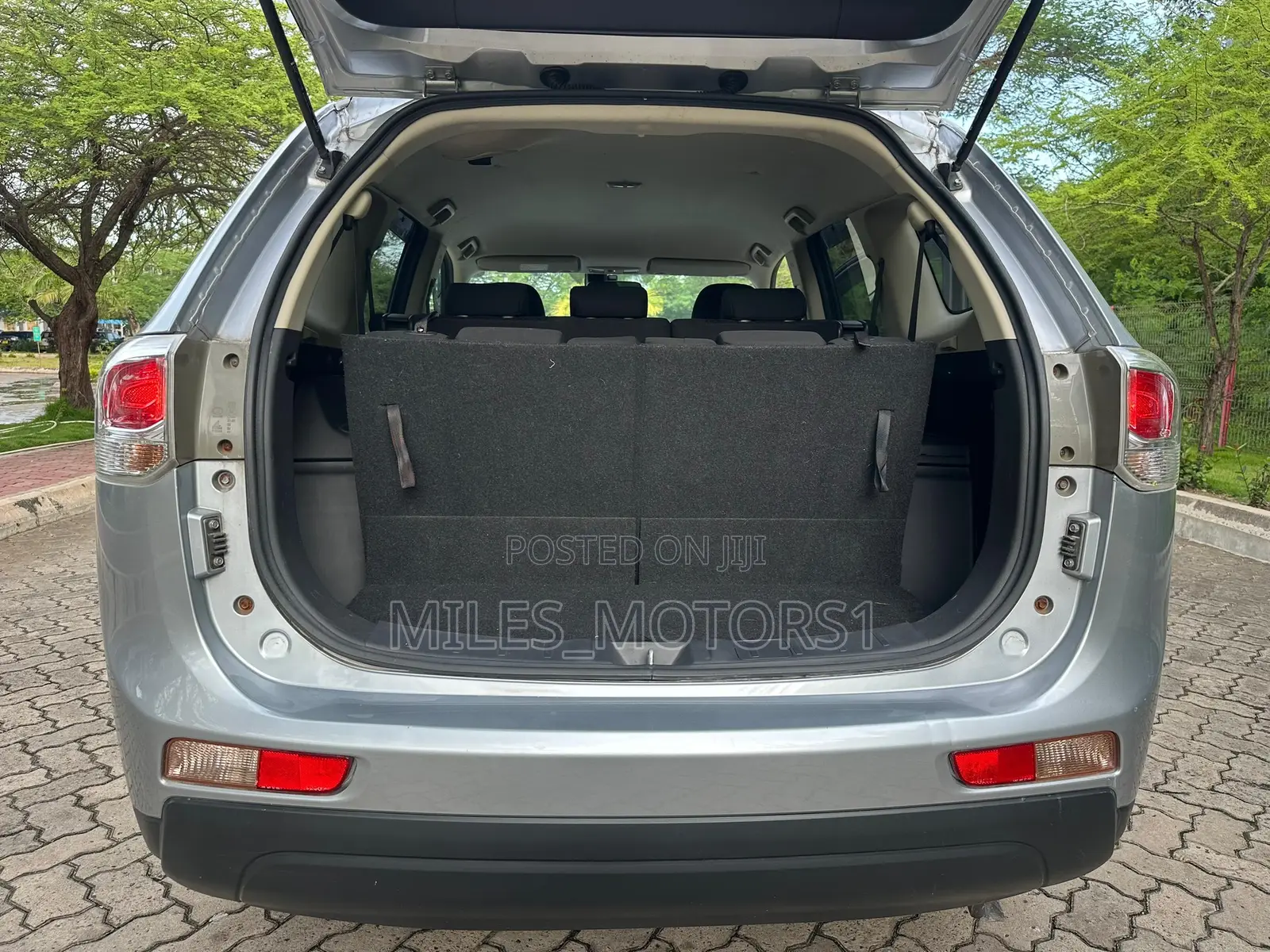 Mitsubishi Outlander 2014 Silver