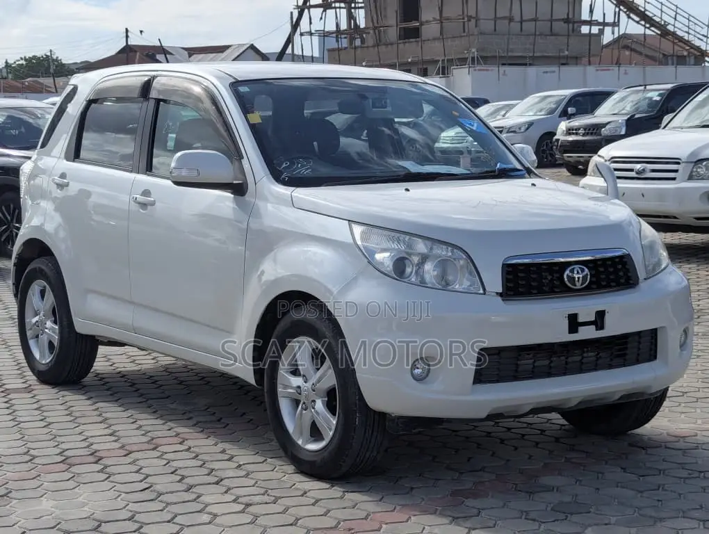 Toyota Rush 2008 Off white