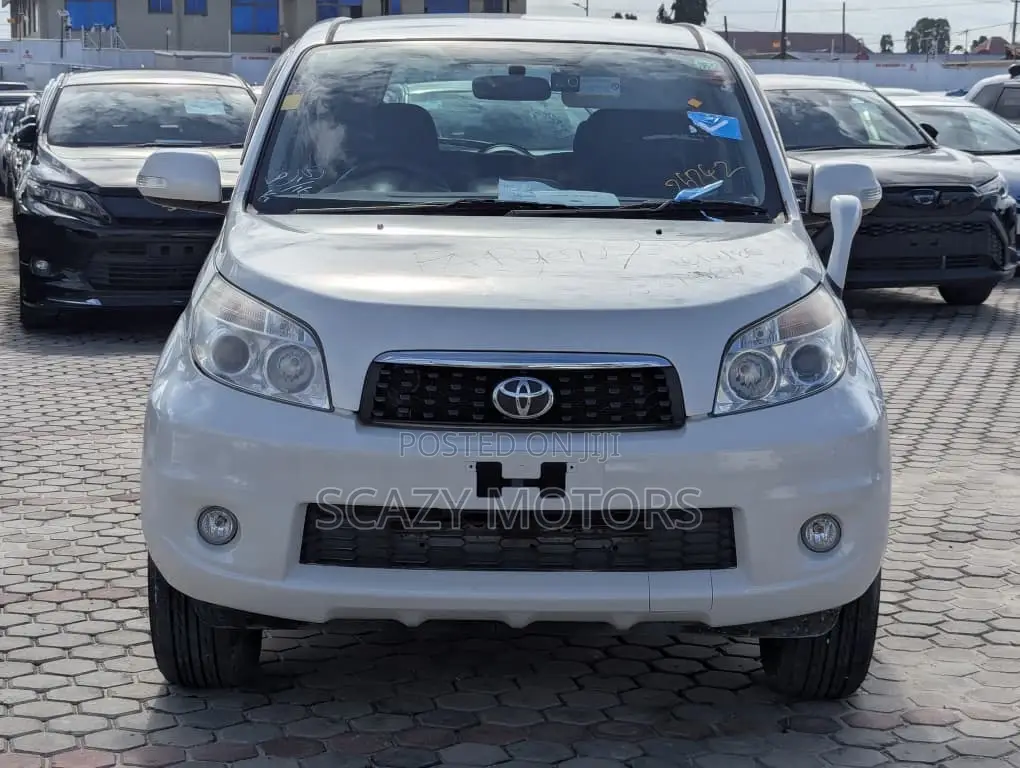 Toyota Rush 2008 Off white