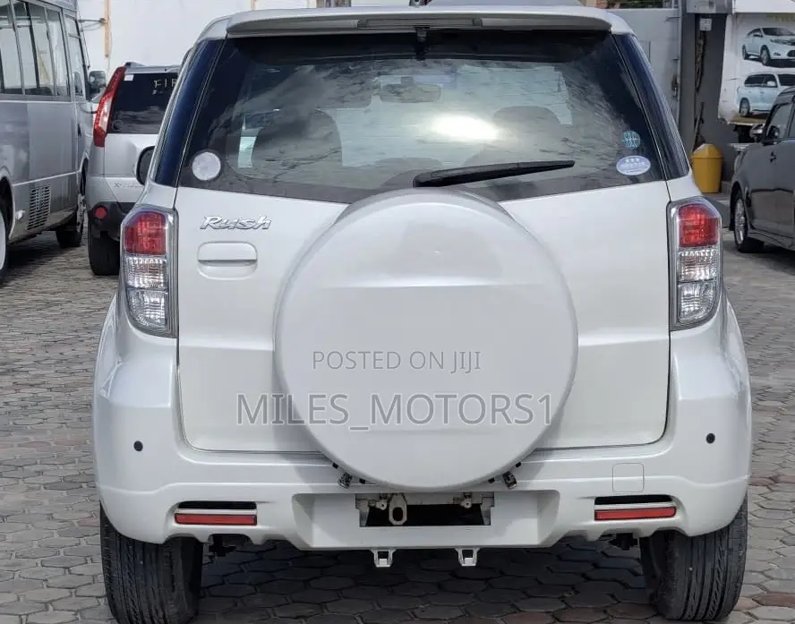 Toyota Rush 2008 White