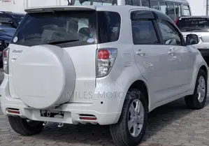 Toyota Rush 2008 White